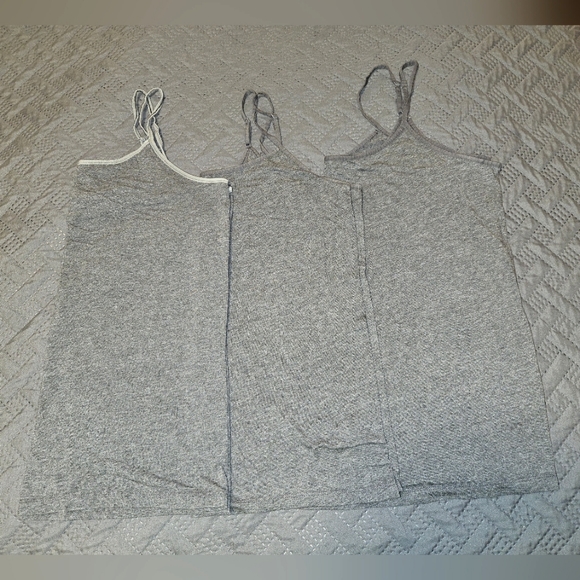 Lot of 3 Time & Tru adjustable strap Camisoles - Picture 1 of 1